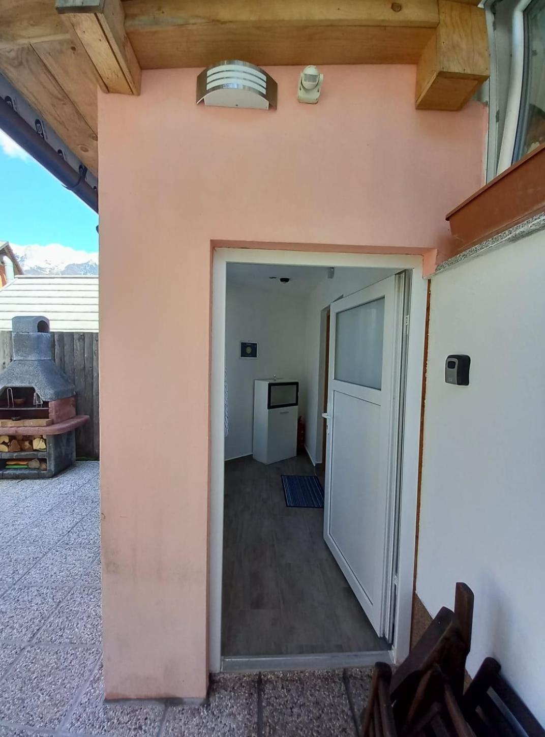 בובק Apartmaji Slatenik מראה חיצוני תמונה