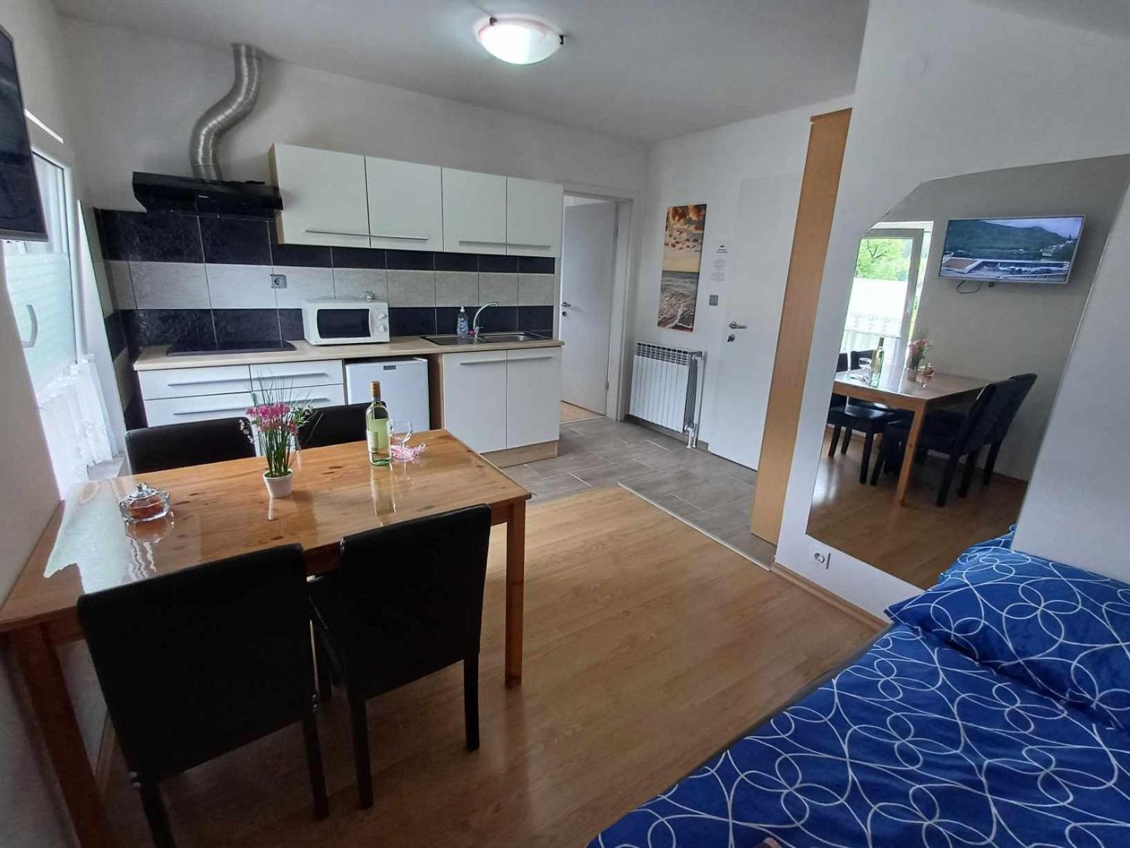 בובק Apartmaji Slatenik מראה חיצוני תמונה